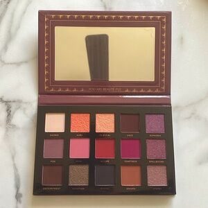 Ace Beautē Mystic Romance Eye Shadow Palette